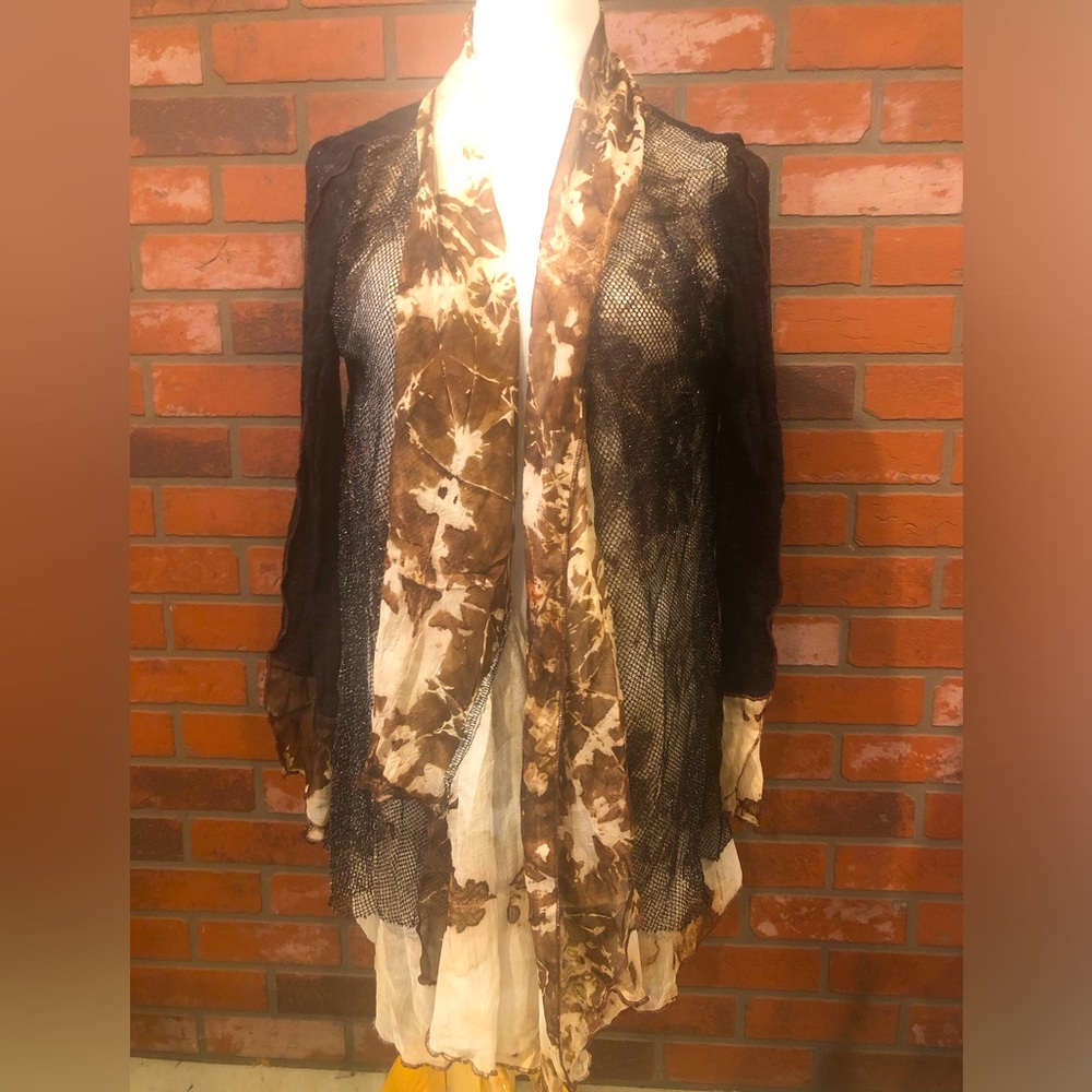 Pretty Angel Size Large black open cardigan